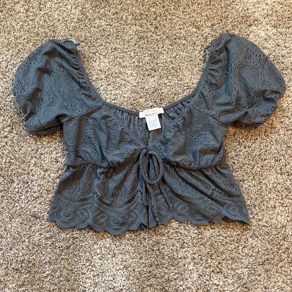 Grey crop top